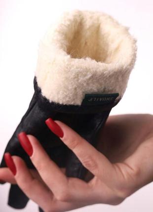Перчатки женские черные кожаные натуральные с  натуральным мехом зимние4 фото
