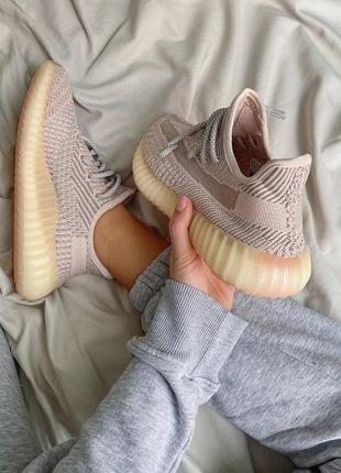 Женские кроссовки adidas yeezy boost 350 v2 synth reflective pink3 фото