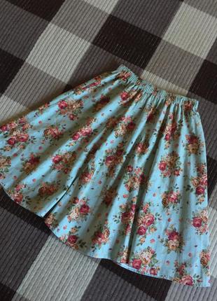Льняная юбка с красивым цветочным принтом6 фото