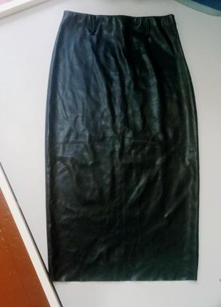 Актуальная кожаная макси длинная юбка со шлейками для пояса.