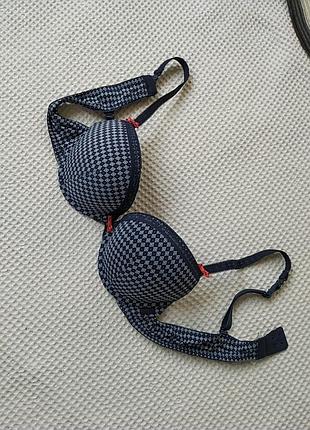 Бюстгальтер