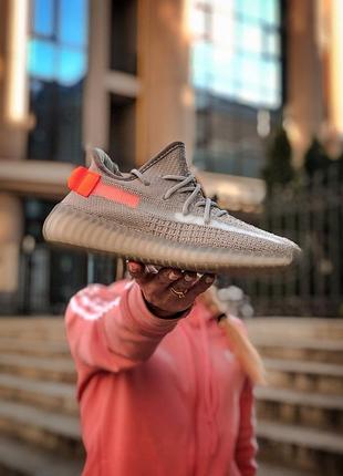 Кроссовки адидас изи буст adidas yeezy boost trail light  (36рр - 45рр)