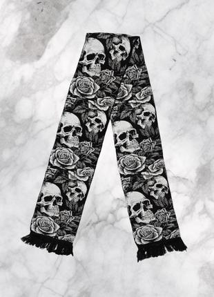 Уникальный дизайн, впервые в украинском шарфе 220см выполнен с элементами dark fashion.1 фото
