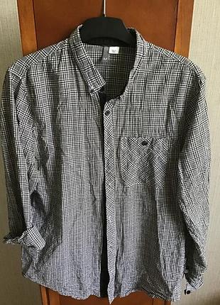 Легка чоловіча сорочка