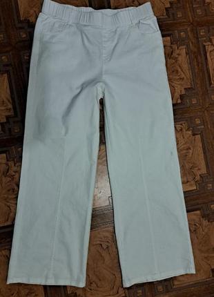 Модные джинсы