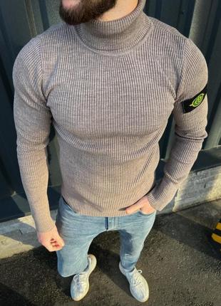 Мужской свитер под горло | свитер stone island светло-бежевый | приталенный свитер бежевый