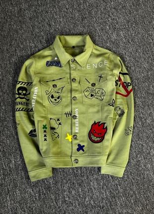 Зелена чоловіча джинсова куртка з принтом