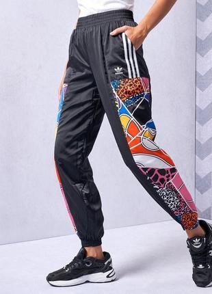 Штани adidas