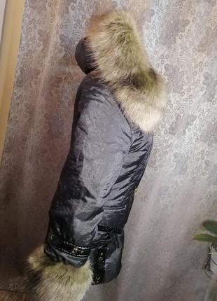 Куртка зимняя очень теплая с качественным искусственным мехом и утеплителем6 фото