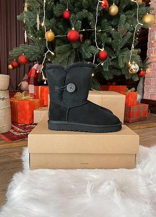 Ugg black 8