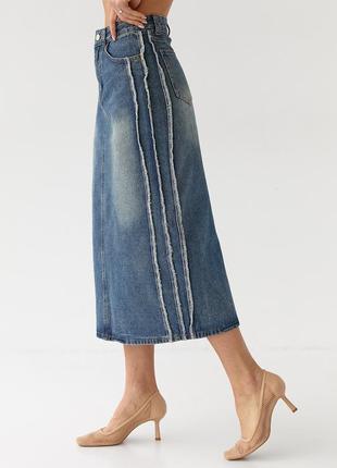 Джинсовая юбка-миди с разрезом сзади7 фото