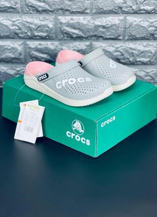 Женские шлепанцы crocs серые тапочки крокс3 фото