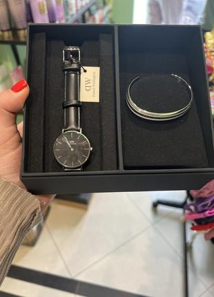 Распродажа! часы daniel wellington