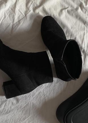 Ідеальні чорні черевики на каблуку демісезон2 фото