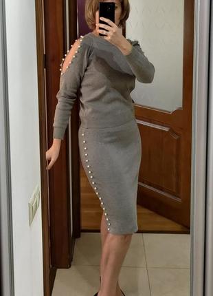 Джемпер трикотажный с декорированными рукавами