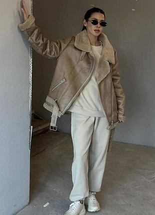 Стильная бежевая дверца в стиле зара zara распродаж