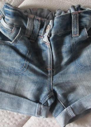 Английские джинсовые шорты  next на возраст 1,5 - 2 года (рост 92см)