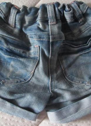 Англійські джинсові шорти next на вік 1,5 - 2 роки (ріст 92см)2 фото