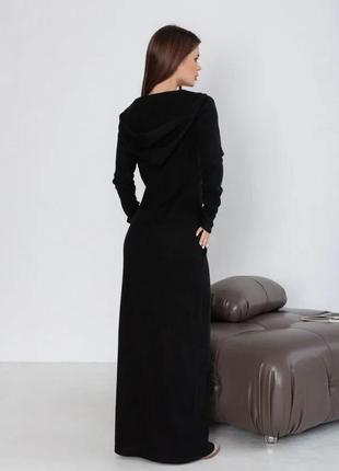 Черное ангоровое длинное платье с разрезом и капюшоном размер s3 фото
