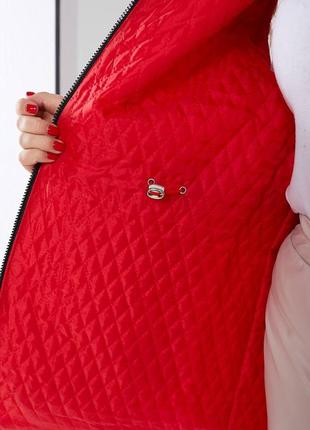 Теплая стёганая жилетка на молнии талия на кулиске черная молочная кемел графит розовая красная куртка безрукавка жилет батал большого размера10 фото