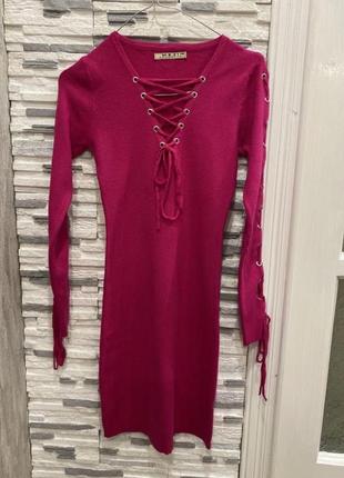 Теплое платье в рубчик