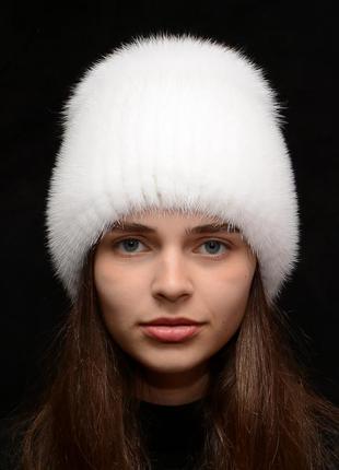 Женская зимняя вязаная норковая шапка бубон-разрез белый