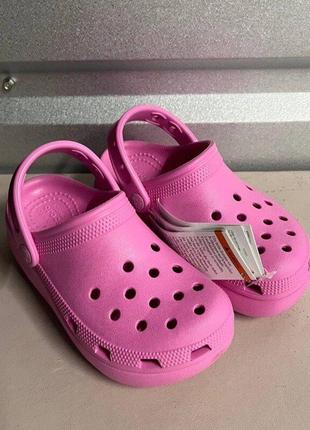 Крокс класссек клог краш розовые crocs classic clog crush taffy pink7 фото