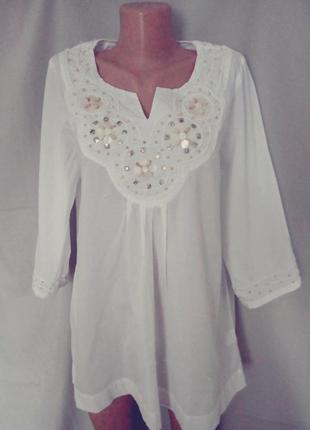Натуральная белая блуза с вышивкой перламутром и бусинками.  №7bp