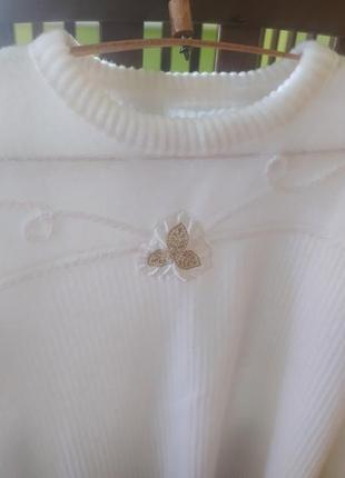 Жіночий светр