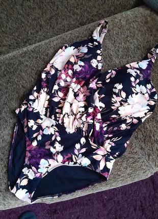 Дуже гарний фірмовий купальник новий