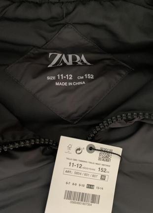 Безрукавка zara на девочке 11/12, 13/14 лет, жилет zara. безрукавка zara для девочки 11/12, 13/14 лет. длинная безрукавка с капюшоном.9 фото