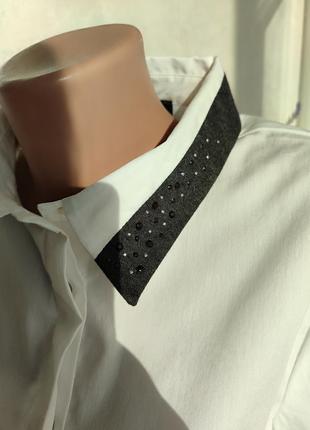 Нова біла класична сорочка з сірою вставкою на комірчику3 фото