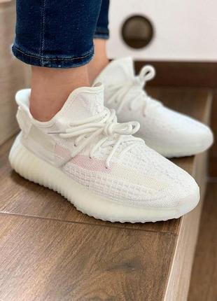 Adidas yeezy 350 в белом цвете женские кроссовки адидас (36-40)