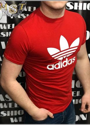 Чоловіча футболка adidas