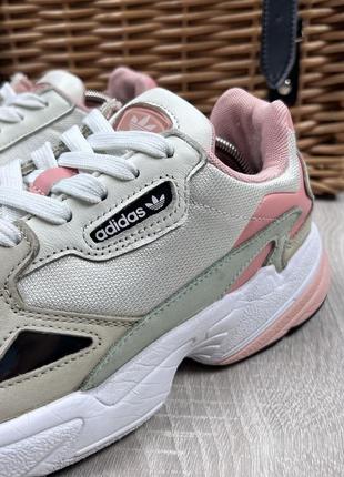 Женские оригинальные кроссовки adidas falcon3 фото