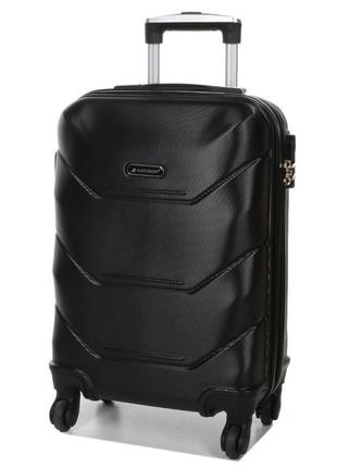 Дорожня пластикова валіза на 4 колесах madisson валіза розмір s ручна поклажа чемодан чотириколісний пластиковий чемодан