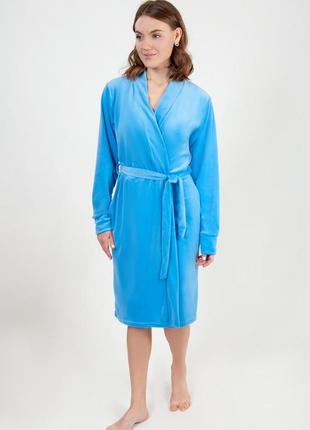 Велюровый халат с длинными рукавами2 фото