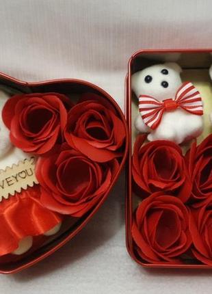 Подарунк набір мило з троянд love you 3 троянди з мильними пелюстками і мишка в коробочці у виг