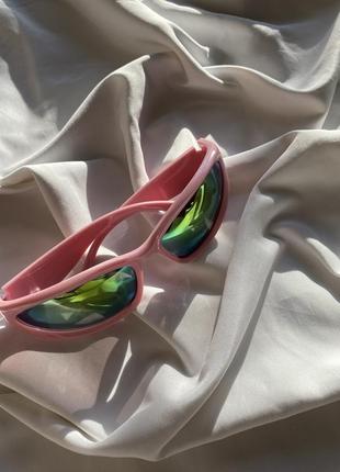 Трендовые розовые солнцезащитные имиджевые очки для фото3 фото