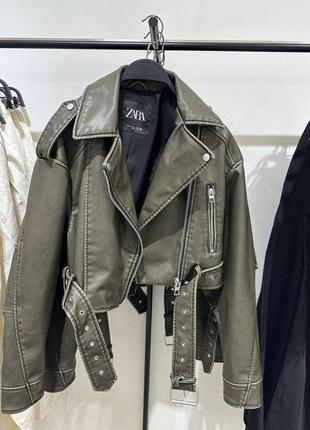 В наявності! шикарна косуха zara, бестселер, кожанка куртка еко шкіра, вінтаж ефект9 фото