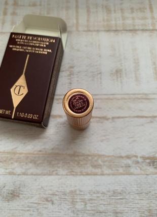 Charlotte tilbury matte revolution pillow talk medium 2 помада матова7 фото