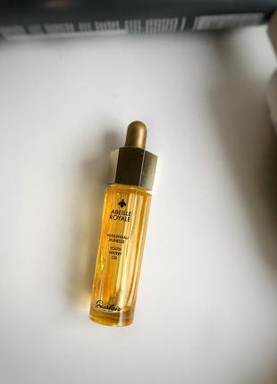 Сыворотка на основе маселки для разглаживания и разъяснения кожи abeille royale advanced youth watery oil