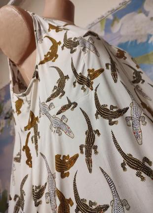 Шелковое платье в крокодильчики ,колокольчиком.100% вискоза м6 фото