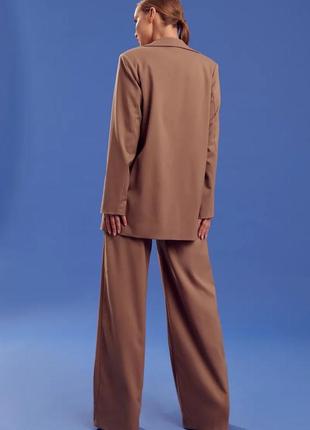 Жіночий костюм з брюками палаццо5 фото