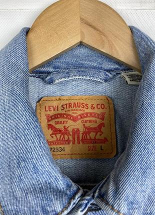 Чоловіча джинсова куртка джинсовка levis trucker10 фото