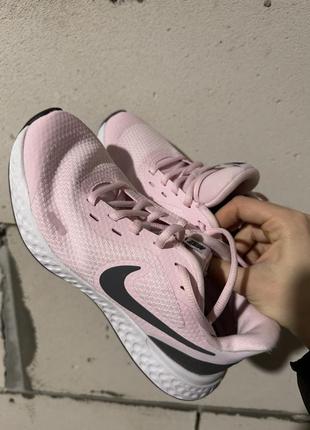 Кроссовки женские nike2 фото