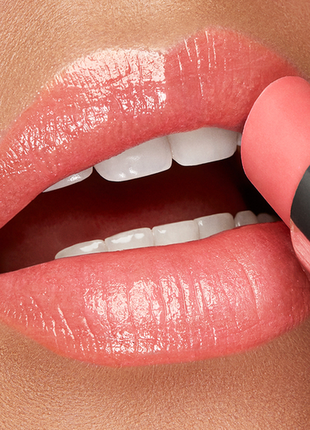 Цветной бальзам для губ с увлажняющим эффектом и приятным фруктовым ароматом. 02 vanilla2 фото