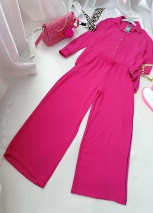 Яскраво-рожевий стильний костюм фуксія синім лампасом сорочка оверсайз довгі широкі штани палаццо тк6 фото
