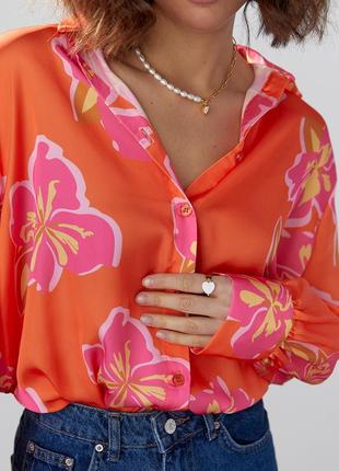 Блуза жіноча шовкова помаранчева на ґудзиках із квітковим візерунком5 фото