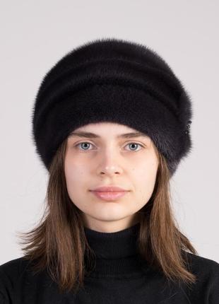 Зимова жіноча норкова шапка з аплікацією2 фото